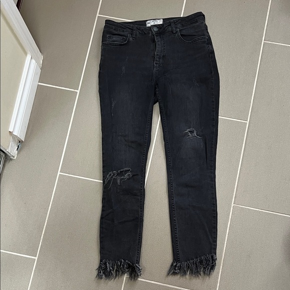 Free People Black Distressed Women's Jeans with Frayed Hem - Picture 2 of 6
